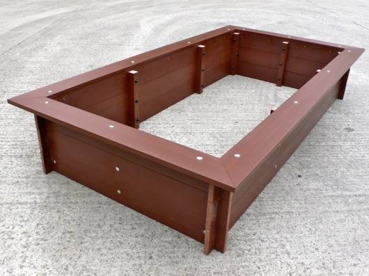 Delux Raised Bed with Seat Surround - Recycled Plastic (2 x 1m)